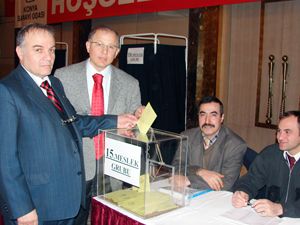Büyükhelvacıgil’in listesi 25 komitenin 24’ünü kazandı