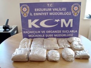 Kadın Yolcuların Üzerinden Eroin Çıktı