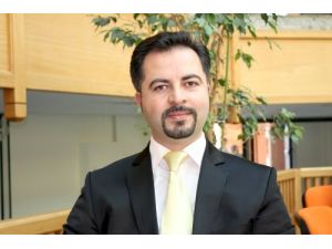 'Evli Çiftler Mutluluğu Başka Yerde Aramamalı, Mücadele Etmeli'
