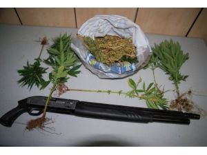 Kozan'da Tarihi Eser Ve Uyuşturucu Operasyonu