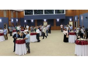 Eğitim Gönüllüsü Avukatlara Plaket