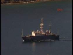 Rus savaş gemileri İstanbul Boğazı'nda