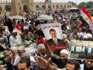 Mısırlılar Cumhurbaşkanlığı için sandık başında