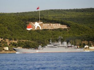 Rus savaş gemileri Çanakkale Boğazı'nı geçti