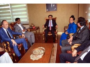 Sri Lankalı Bakan Türk İşadamlarını Ülkesinde Yatırım Yapmaya Davet Etti