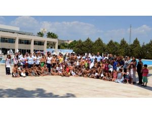 Özcan: 50 Bin Kişiye Yüzme Öğrettik