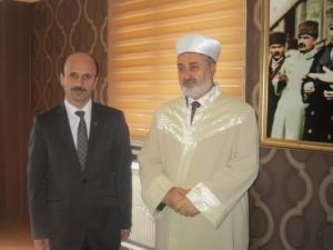 Erzurum Müftüsü Çınar: Ateşten Cübbe Giymiş Bulunmaktayız