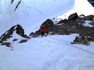 Türk Dağcı Tanrı Dağları'nın Zirvesine 21 Günlük Mücadele Sonunda Ulaştı