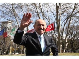 Kadir Topbaş: Nefeslerin Tutulduğu Andayız