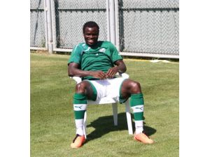 Taye Taiwo: Beşiktaş Maçına 3 Puan Almak İçin Çıkacağız