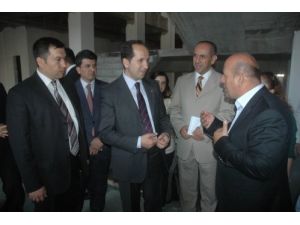 Hakkari Valisi Kalkan Yeni Hükümet Konağı İnşaatını İnceledi