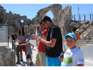 Antalya'da Mevsime Bağlı Turist Profili Gençlerden, 45 Yaş Üstüne Kaydı