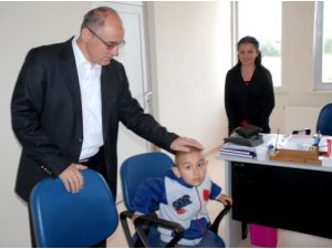 Bolu Valisi Özçimen Okulları Gezdi