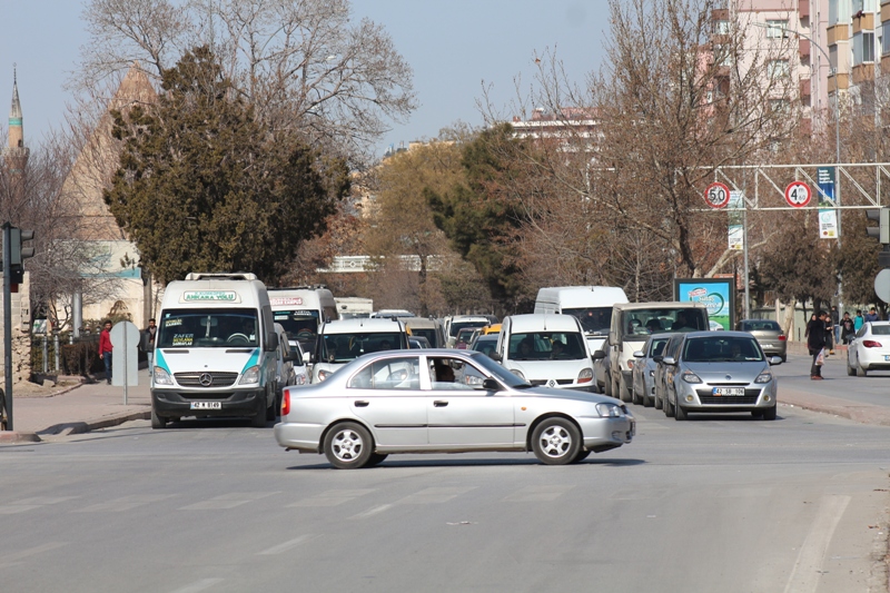 Motorlu kara taşıt sayısı  bir yılda 6 bin 334 adet arttı