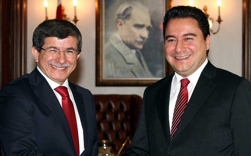 Ahmet Davutoğlu'ndan Ali Babacan'a önemli çağrı