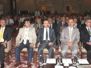 Konya'da Türkiye 10. Tarla Bitkileri Kongresi Başladı