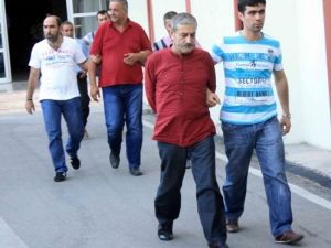 Çek Senet Operasyonunda Göz Altına Alınan 24 Kişi Sağlık Kontrolünden Geçirildi