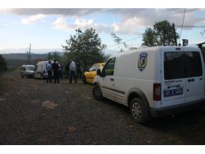 Katil, Delil Bırakmamak İçin Elleri Ve Elbiseleri Alıp Götürmüş