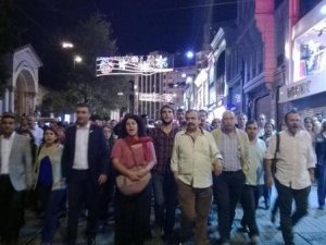 Sırrı Süreyya Taksim eylemine katıldı