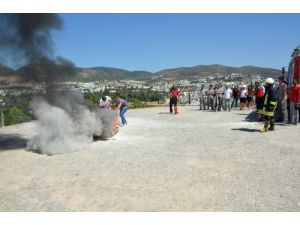 Bodrum'da Talep Edenlere Yangın Eğitimi Veriliyor
