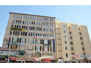 Görüntü Kirliliğine Karşı Tabelalar Kaldırılıyor