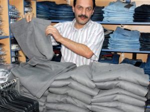 Okul Kıyafetleri Velilerin Ve Küçük Esnafın Tepkisini Çekti