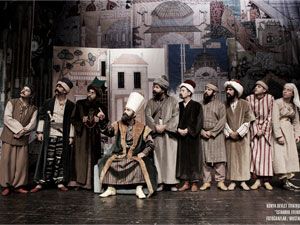İstanbul Efendisi tiyatro severlerle buluştu