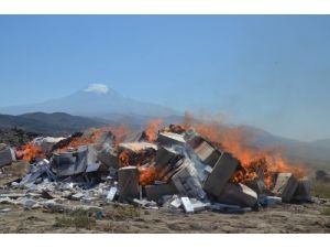 Iğdır'da 300 Bin Paket Sigara İmha Edildi