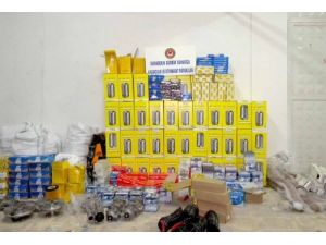 İskenderun'da 704 Parça Kaçak Yedek Oto Parçası Ele Geçirildi