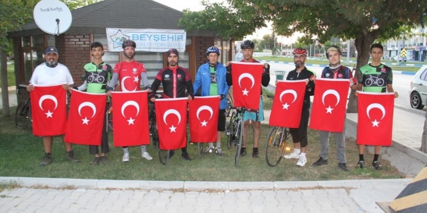 Bisiklet tutkunları 251 şehit için 251 kilometre pedal çeviriyor