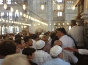 Fatih Camii'nde olay çıktı