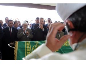 Başbakan Erdoğan, Çöllüoğlu Hocaefendi'nin Cenazesine Katıldı