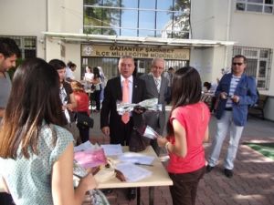 Gaziantep’e Atanan Öğretmenler Baklava İle Karşılandı