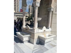 İzmir Saat Kulesi'nin Muslukları Çalındı
