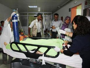 Seydişehir'de motosiklet yayaya çarptı: 2 yaralı