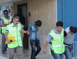 Çelik kasa hırsızlarıı kameralar ele verdi