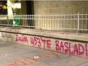 Gezicilerden iğrenç slogan