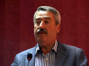 Vali Kıraç’tan Boykot Değerlendirmesi: Çocukların Okula Gitmemesi Sorunu Çözmez