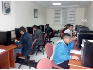 Tüm-iş Der Meslek Sahibi Yapıyor