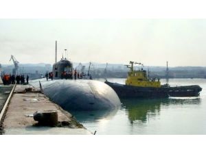 Rusya’da Bakımdaki Nükleer Denizaltında Yangın