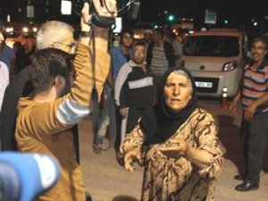 Çadırda Kalan Suriyeliler Birbirine Girdi: 2 Yaralı