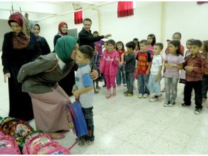 Yeni İklim Hanımlar Derneği'nden Öğrencilere Kırtasiye Yardımı