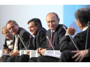 Putin: Abd’nin Mali Sorunları Rusya İçin Endişe Kaynağı