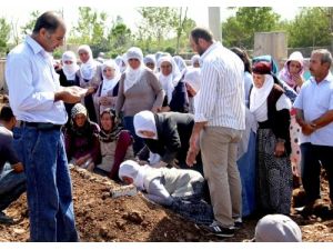 Kan Davası Vahşetinin Kurbanları Diyarbakır’da Toprağa Verildi