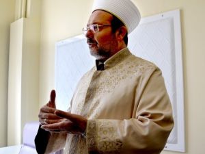 Görmez: Neden Alem-i İslam'da Barış Ve Huzur Hakim Değil