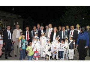 Turhal Yetiştirme Yurdu'ndaki 7 Çocuğa Sünnet Düğünü Yapıldı