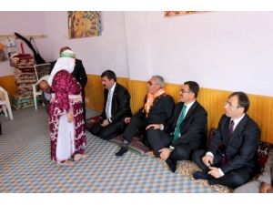 Balıkesir Valisi Turhan Cemevi Açılış Törenine Katıldı