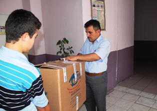 Kimse Yok Mu’dan öğrencilere yardım