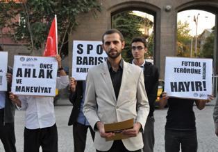'Futbola siyaset karıştırdılar'