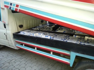 Kaçak sigaraya 9 ilde baskın: 14 gözaltı